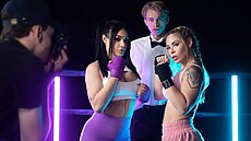 Following a sloppy blowjob, Laura spreads her legs and invites Eva to dive tongue-first into her wet, juicy pussy before taking the full length of Eva’s beautiful she-cock