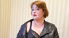 Solo Female Masturbation Porn Video Jolly Widow’s Q and A with Yanks YANKS Jolly Widow,