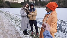 VIP4k - Two Hot Women and One Frozen Man Swap 4k video
