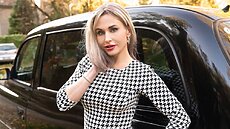 New FakeHub Video - My Nearly Step Mom || Fake Taxi Laura Crystal, Laura Crystal, Porn Scene