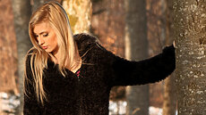 MOFOS Babette & David Perry The Hills Have Eyes... In Hungary || Pervs On Patrol video